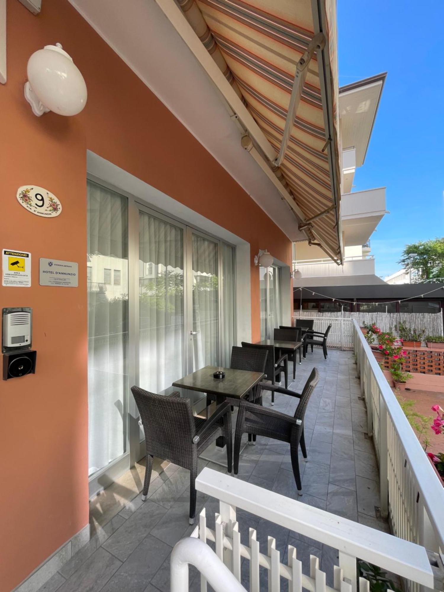 Hotel D'Annunzio Cattolica Exterior foto